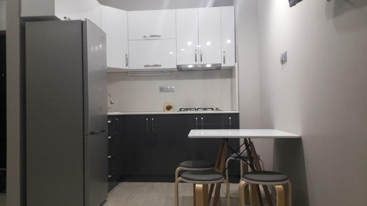 E-Home Batumi Exteriör bild